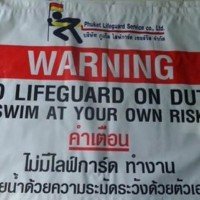 Warnung an alle Badegäste auf Phuket! 88 Rettungsschwimmer haben ihre lebensrettenden Dienste eingestellt.