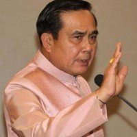 Premierminister Prayuth zeigt sich von der „roten Flagge“ für Thailand unbeeindruckt