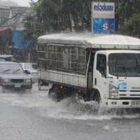 Aufgrund des schweren Unwetters wurden alle Tagesausflüge auf Phuket gestrichen