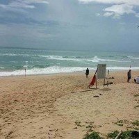 Chinesischer Tourist bezahlt das nicht beachten der roten Flaggen auf Phuket mit seinem Leben