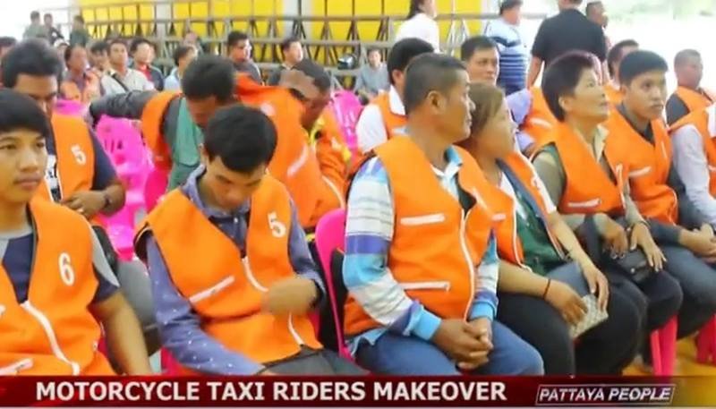 Neues einheitliches Outfit für die Motorradtaxifahrer in Pattaya