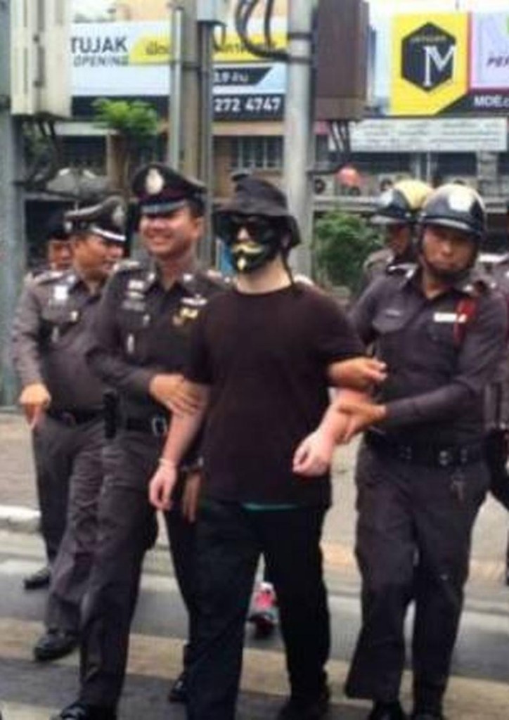 Australier überfällt eine Bank, nachdem er sein Geld im Rotlichtviertel von Bangkok verprasst hat
