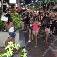 Erneute Großrazzia auf der Beach Road in Pattaya