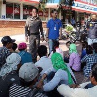 Polizei geht gegen illegale Arbeiter in Pattaya vor