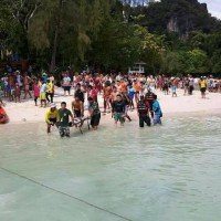 Chinesische Touristin nach Badeunfall vor Krabi auf der Intensivstation