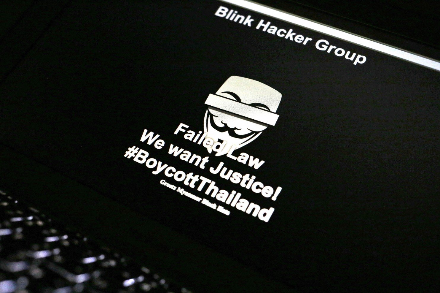 Hacker haben zahlreiche Polizeiwebseiten in Thailand mit der Meldung „Gesetz verfehlt. Wir wollen Gerechtigkeit“
