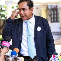 Thai wegen eines Musikvideos das Prayuth verspottet verhaftet