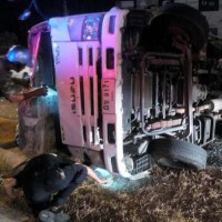 Angeblich sind die Flip-Flops eines LKW-Fahrers auf Phuket schuld am Unfall