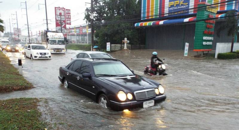 Behörden auf Phuket warnen vor schwerem Regen und Sturzfluten