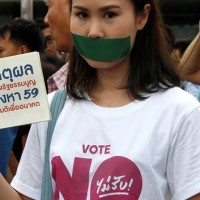 Thailändisches Gericht sperrt sieben Aktivisten wegen Verteilung von Flugblättern ins Gefängnis
