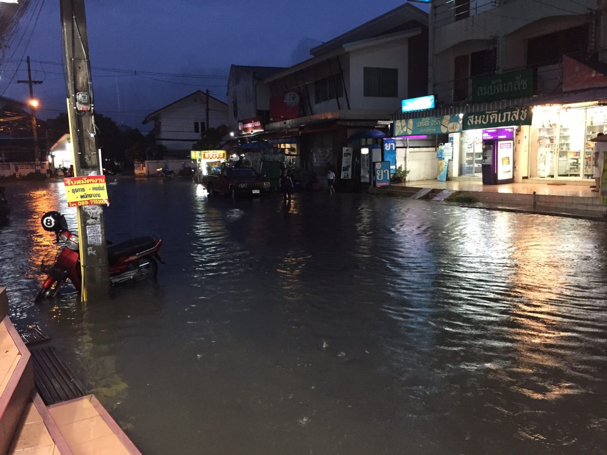 Schwerer Regen überflutet Chiang Mai