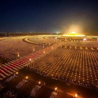 Gericht genehmigt 19 Haftbefehle gegen Anhänger des Dhammakaya Tempel
