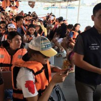Touristenpolizei in Pattaya inspiziert die Sicherheit der Fähren von und nach Pattaya