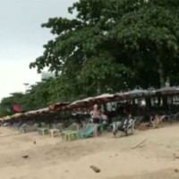Am Strand von Pattaya wird kontinuierlich weiter aufgeräumt