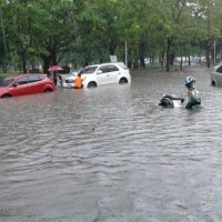 Viele Bereiche des Landes einschließlich Bangkok wurden erneut von Überschwemmungen getroffen