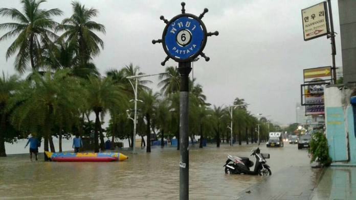 Schon wieder Hochwasser und Verkehrschaos in Pattaya