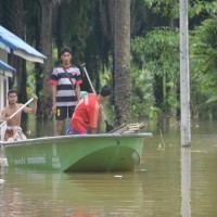 Überschwemmungen und Erdrutschwarnungen für Krabi