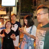 Chinesische Reisegruppe wird bei ihrem ersten Besuch in Thailand von einem Ladyboy beraubt