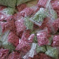 Knapp eine Millionen YaBa Pillen und 10,2 Kilogramm Crystal Meth in Bangkok sichergestellt