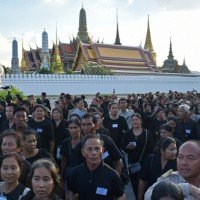 Ein Teil von Sanam Luang wird für die königliche Bestattung nach Neujahr geräumt