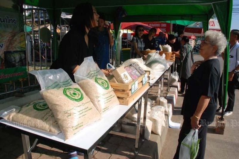 Armee in Chiang Rai kauft ihren Reis direkt beim Erzeuger