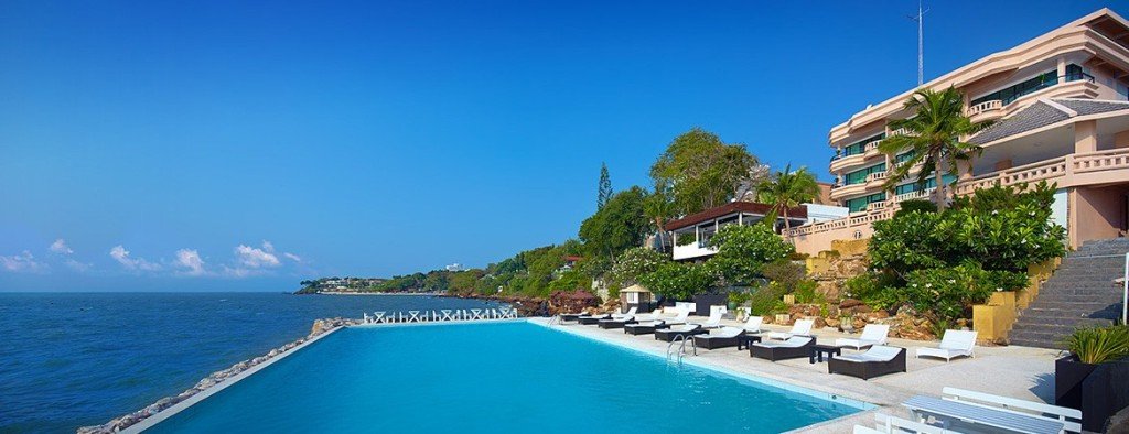 Golden Cliff House in Pattaya schließt nach einer Militär Kontrolle
