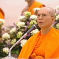 Der Abt Phra Dhammachayo wird vom obersten Sangha-Rat abgesetzt