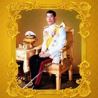 Bundesaußenminister Steinmeier, Bundespräsident Gauck und Botschafter Prügel gratulieren Seiner Majestät Rama X