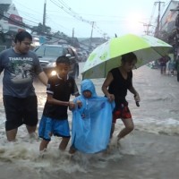 Bereits 11 Tote durch die Überschwemmungen im Süden Thailands
