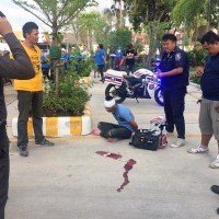 Passanten in Pattaya verprügeln einen mutmaßlichen Vergewaltiger