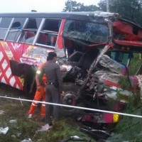12 verletzte Kinder nach Schulbus Unfall