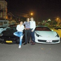 Polizei will 20 Luxus Sportwagen im Zusammenhang mit Drogenhandel beschlagnahmen