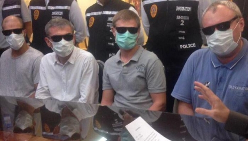 Einwanderungspolizei verhaftet 14 mutmaßliche russische Mafioso