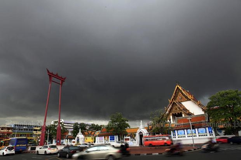 Songkran Sturm Warnung für den Norden und Nordosten des Landes