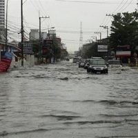 Pattaya nach nur einer Stunde Regen erneut überschwemmt