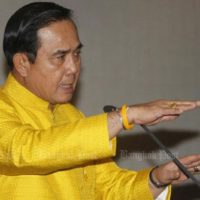 Politiker beschuldigen Prayuth, dass er seine Macht behalten möchte