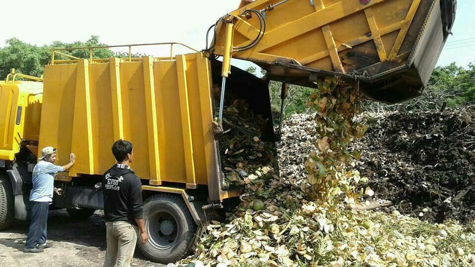 Durian Liebhaber in Chiang Mai produzieren jeden Tag acht Tonnen Müll