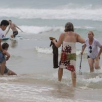 Australierin rettet eine thailändische Frau auf Phuket vor dem Ertrinken