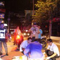Nackter Brite fällt vom Balkon eines Gästehauses in Pattaya