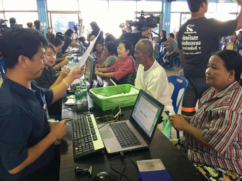 Die ärmsten Thais erhalten eine Cash-Karte mit monatlich 2.750 Baht