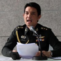 Offiziere der Armee versteigern illegal mehr als 1.100 Armee Fahrzeuge