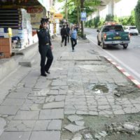 Bangkoker Stadtverwaltung verspricht die Reparatur der Bürgersteige in fünf Bezirken