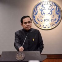 Premierminister Prayuth will jede Antwort auf seine vier Fragen persönlich lesen