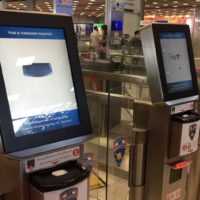 Automatisches Passkontrollsystem am Flughafen Suvarnabhumi für Personen aus Singapur erweitert