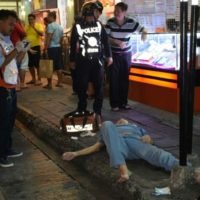 Taxifahrer schlägt in Pattaya einen Touristen KO