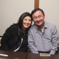 Yingluck sicher und gesund in Dubai, sagte eine Quelle der Pheu Thai Partei