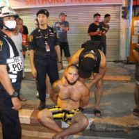 Betrunkene Russen randalieren in Pattaya
