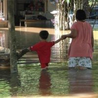 Um einen Bezirk vor weiteren Überschwemmungen zu retten wurde ein anderer Bezirk überflutet