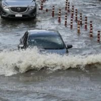Bangkok und die Zentralregionen wegen weiteren reißender Regengüsse in Alarmbereitschaft