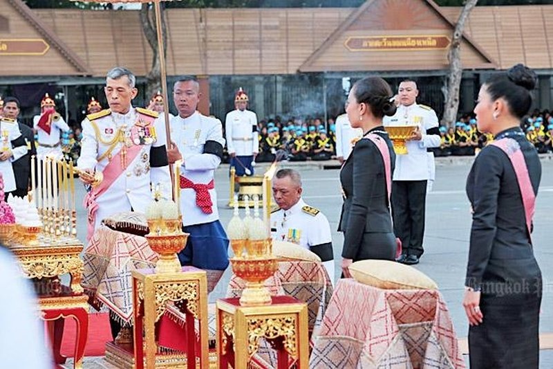Der König möchte mehr Platz für die Öffentlichkeit zur Einäscherungsfeier seines Vaters